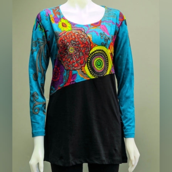 Leopards & Roses Colorful Top. - Picture 11 of 11